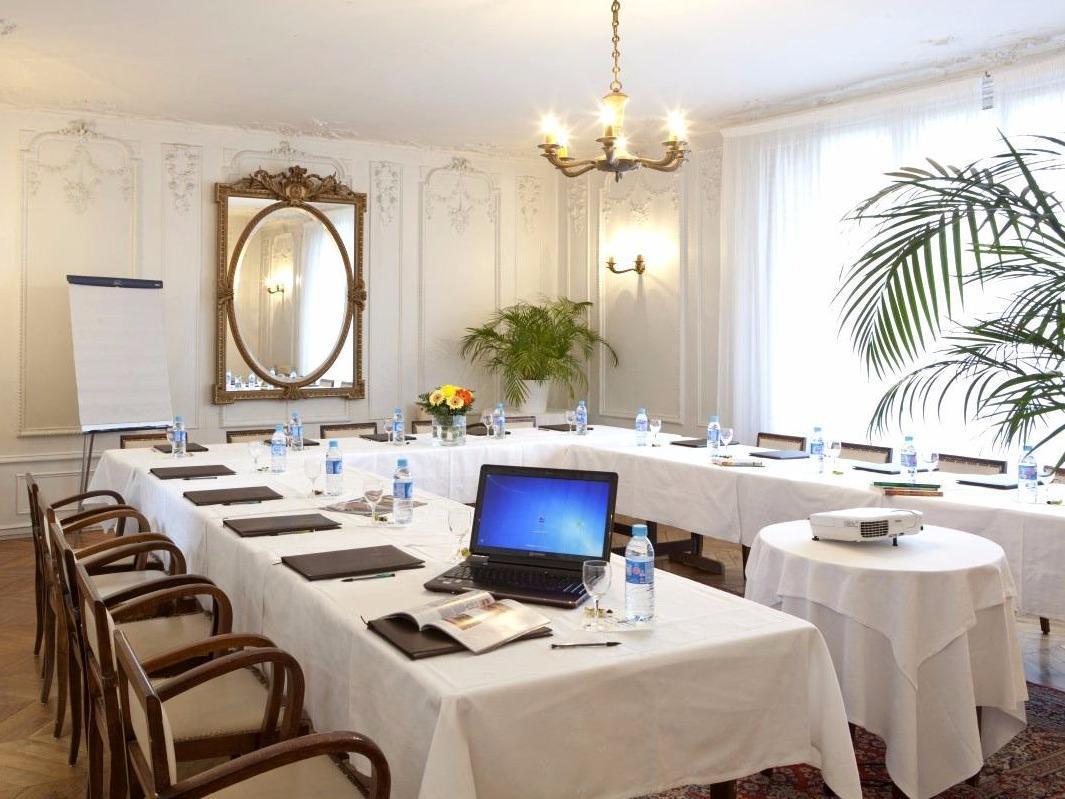 Logis Hotel Royal Saint-Mart Royat Exterior foto
