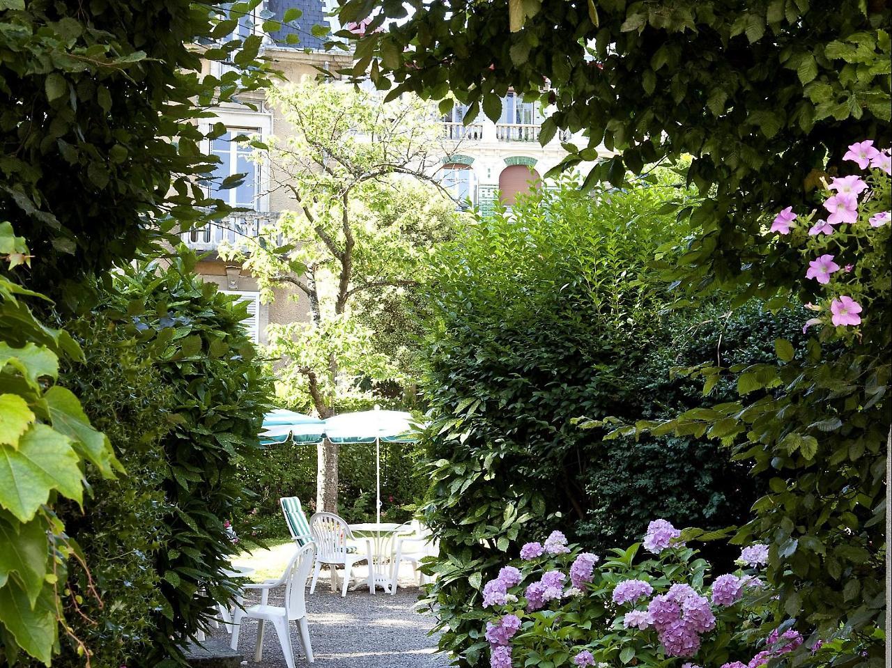 Logis Hotel Royal Saint-Mart Royat Exterior foto