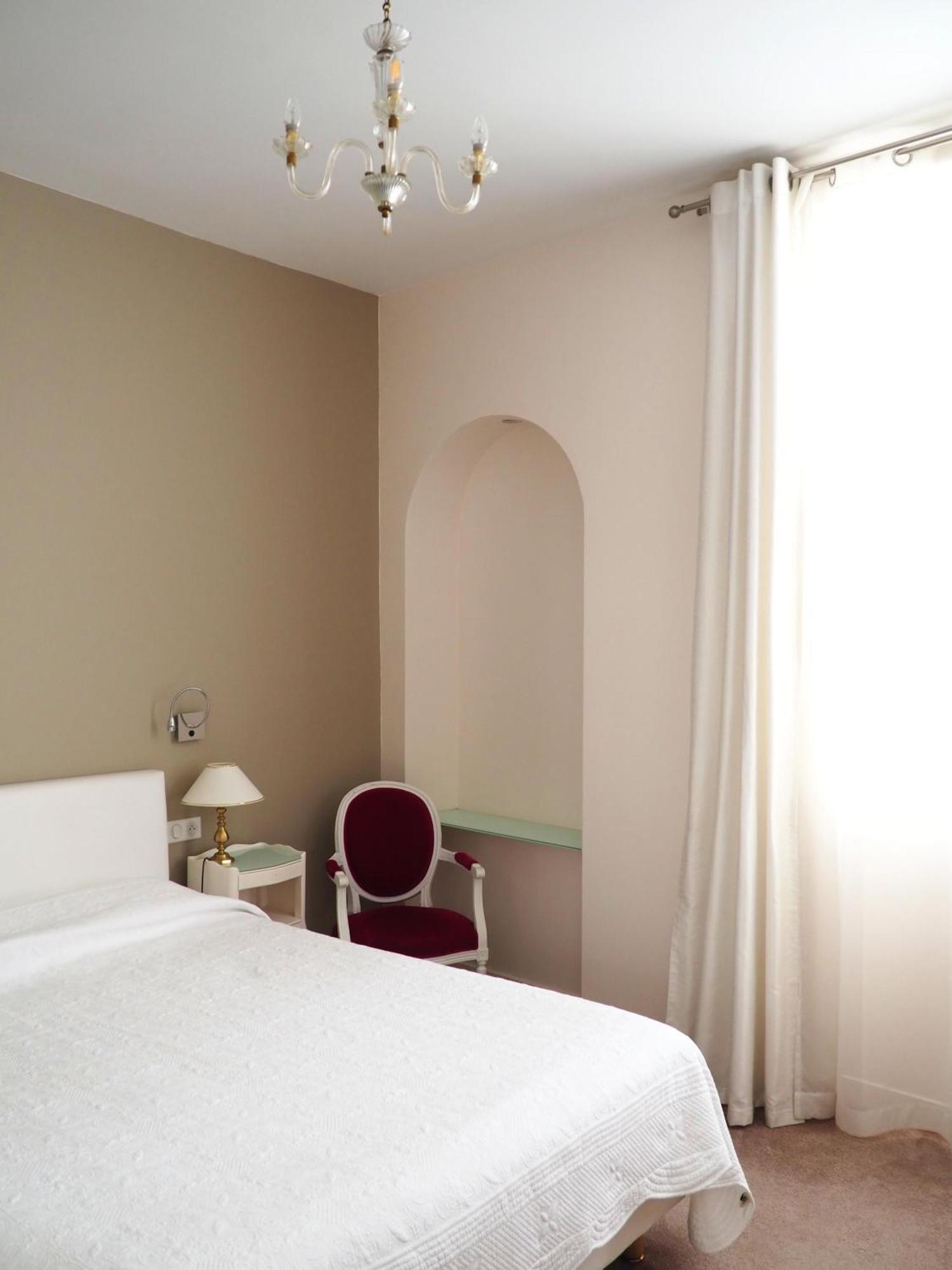 Logis Hotel Royal Saint-Mart Royat Exterior foto